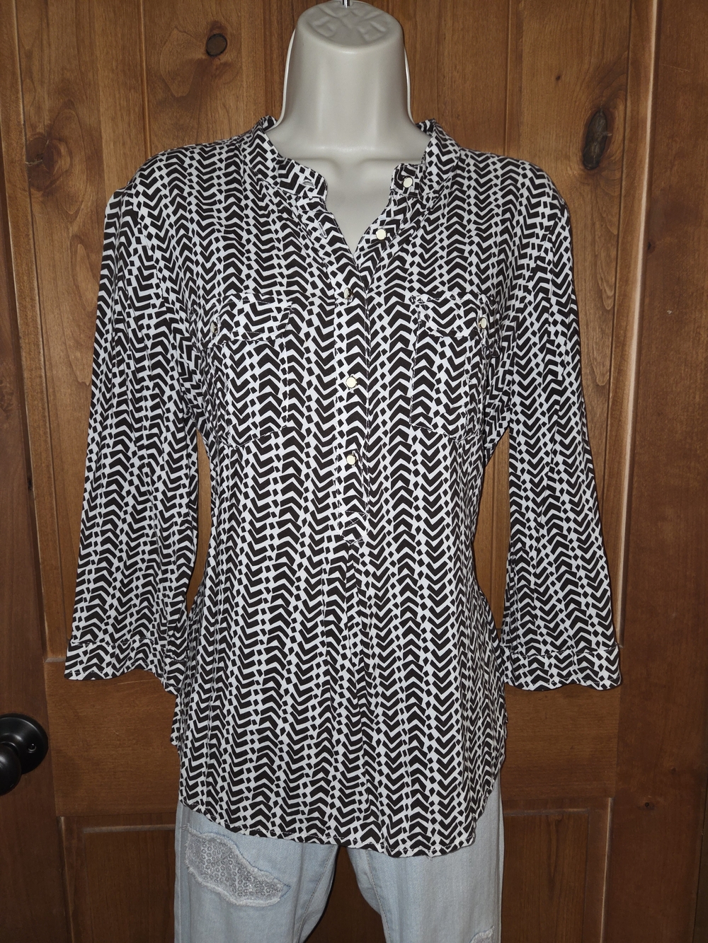 JcPenney Brown & White Chevron-Style Button-Front Blouse
